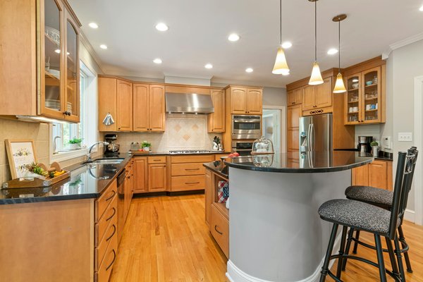 Améliorez votre extérieur avec un store banne 5 mètres